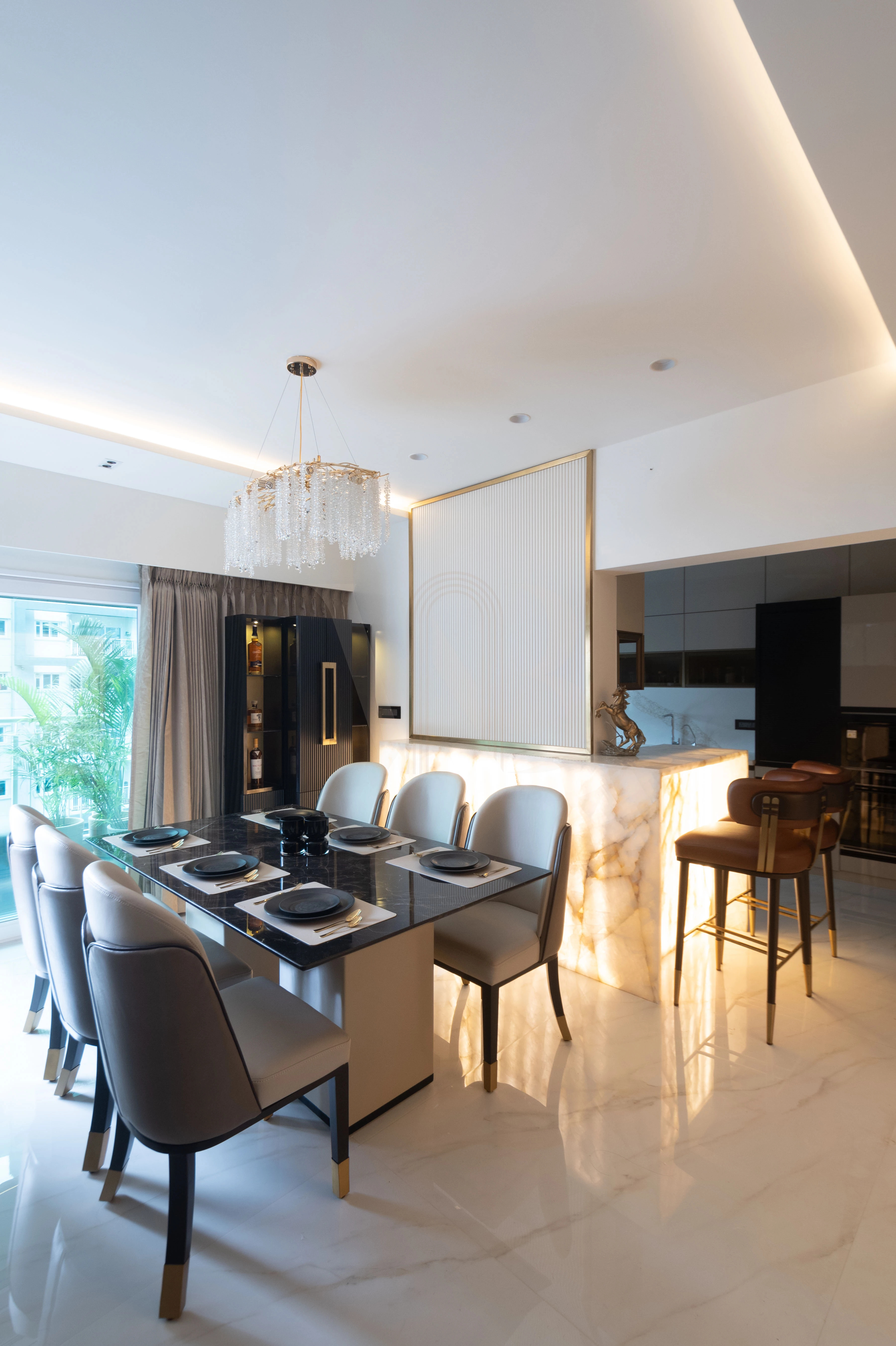 8-seater marble top dining table setting