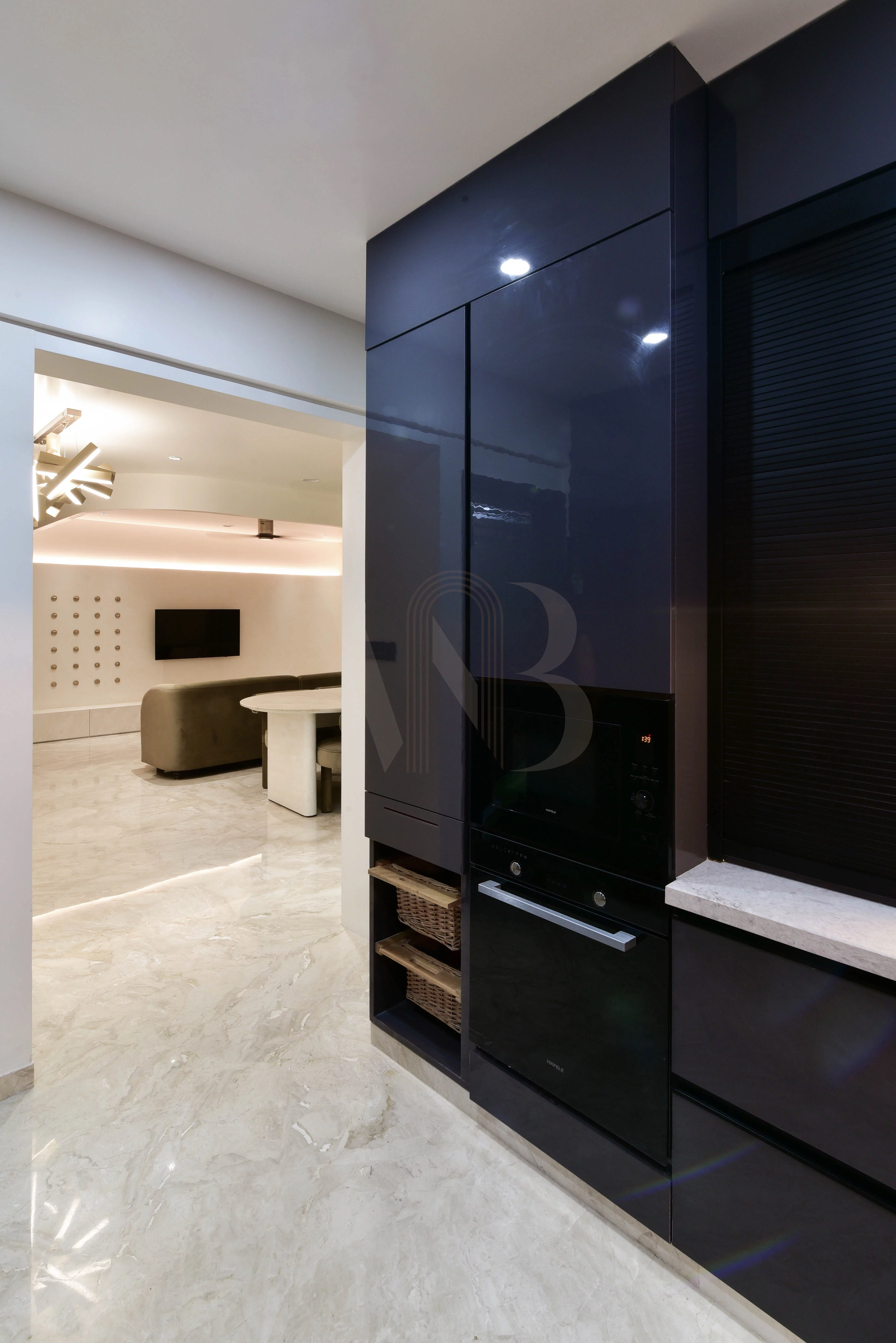 Dual-tone custom kitchen cabinetry